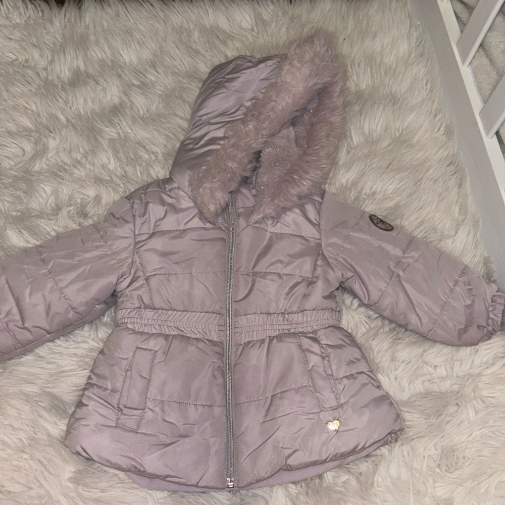 Girls bcbg winter coat SIZE 2T used once in great condition